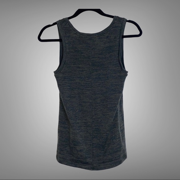 Express One Eleven Top - Picture 2 of 4